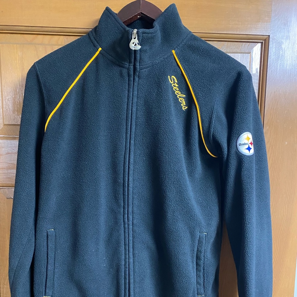 Pittsburgh Steelers Reebok women’s fleece jacket.  Team store purchase size M